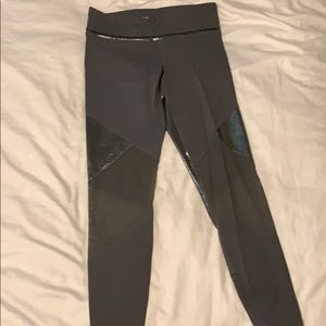 Grey workout leggings